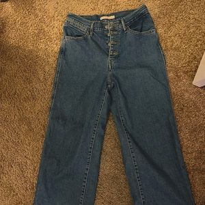 NWOT High Waisted Levi Jeans